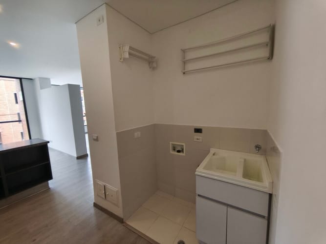 Apartaestudio en venta en Chicó Navarra, Bogotá, 49 m² · foto 5 de 13