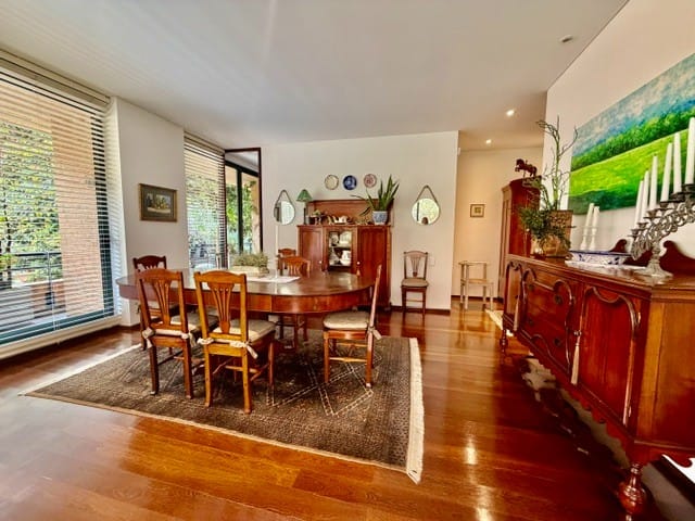 Apartamento de 2 alcobas en arriendo en Chicó Reservado, Bogotá, 216 m² · foto 10 de 24