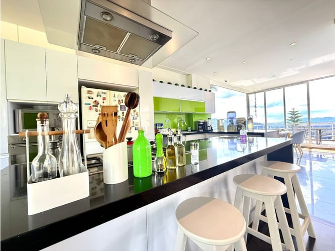 Casa de 4 alcobas en venta en Aposentos, Sopó, 549 m² · foto 3 de 18