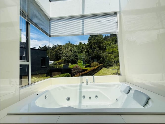 Casa de 4 alcobas en venta en Aposentos, Sopó, 549 m² · foto 4 de 18