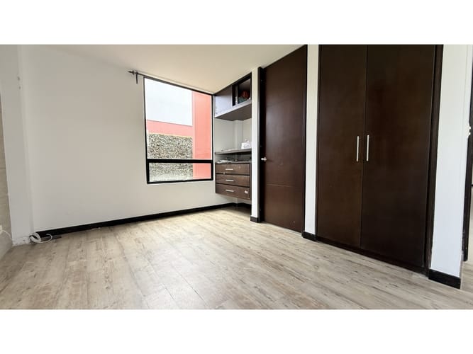 Casa de 4 alcobas en venta en Vereda La Balsa, Chía, 270 m² · foto 4 de 11