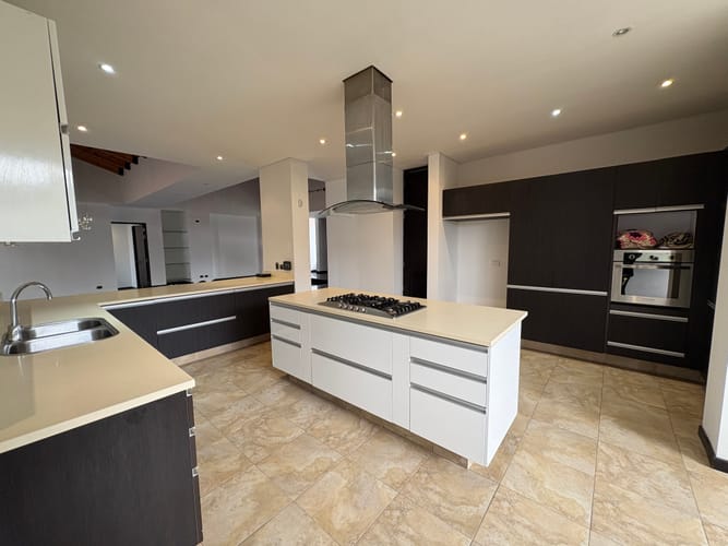 Casa en venta en Guaymaral, Bogotá · foto 10 de 24