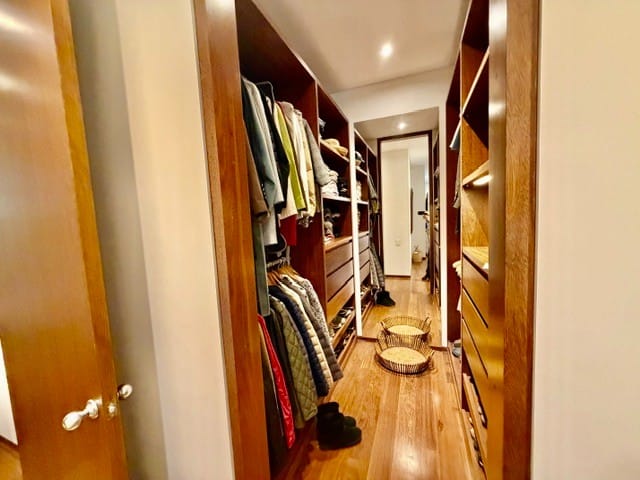 Apartamento de 2 alcobas en arriendo en Chicó Reservado, Bogotá, 216 m² · foto 17 de 24