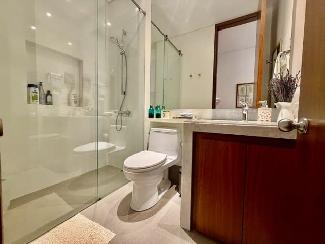 Apartamento de 2 alcobas en arriendo en Chicó Reservado, Bogotá, 216 m² · foto 20 de 24