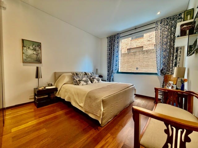 Apartamento de 2 alcobas en arriendo en Chicó Reservado, Bogotá, 216 m² · foto 19 de 24