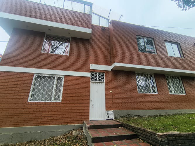 Apartamento de 4 alcobas en venta en San Cristobal Sur, Bogotá, 133 m² · foto 2 de 12