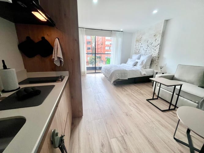 Apartaestudio en venta en Chico Norte, Bogotá, 35 m² · foto 3 de 5