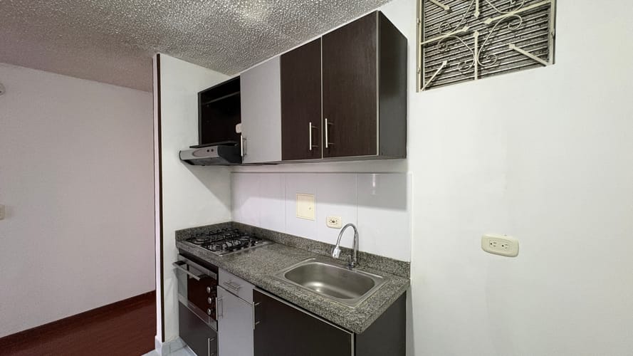 Apartamento de 2 alcobas en venta en Plaza Imperial Centro Comercial, Bogotá, 40 m² · foto 4 de 17