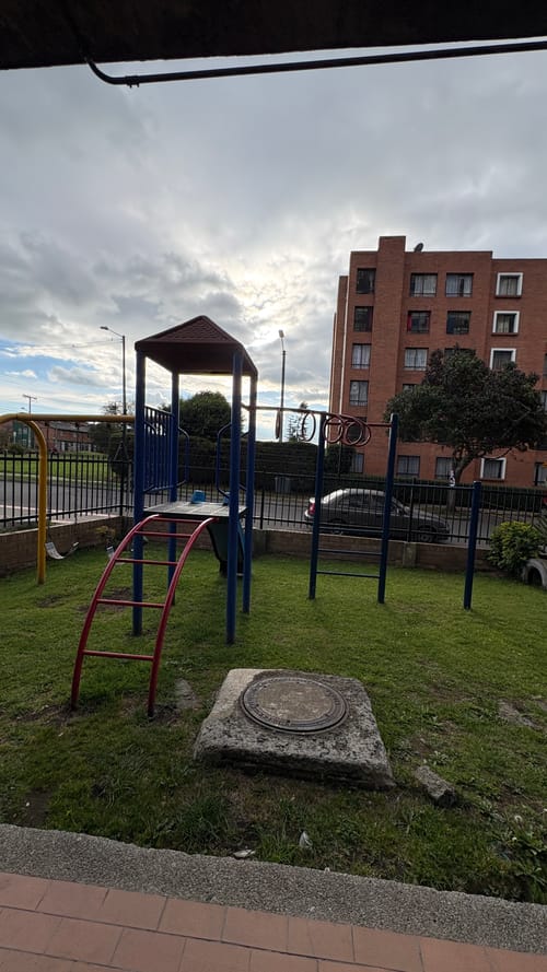 Apartamento de 2 alcobas en venta en Plaza Imperial Centro Comercial, Bogotá, 40 m² · foto 12 de 17