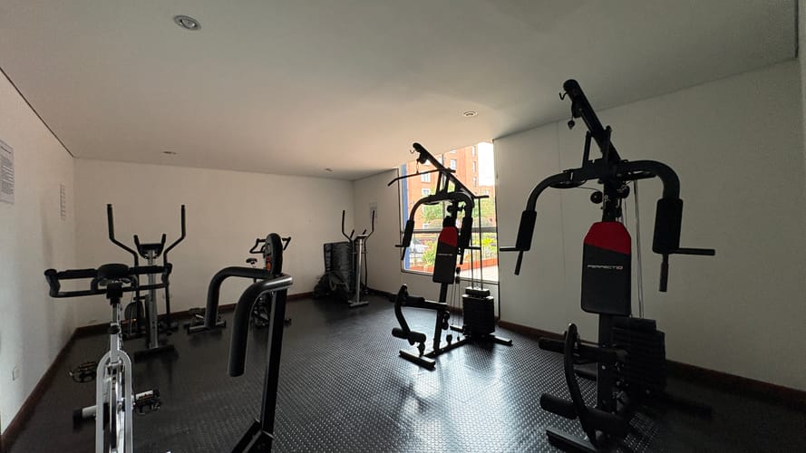 Apartamento de 2 alcobas en venta en Plaza Imperial Centro Comercial, Bogotá, 40 m² · foto 15 de 17