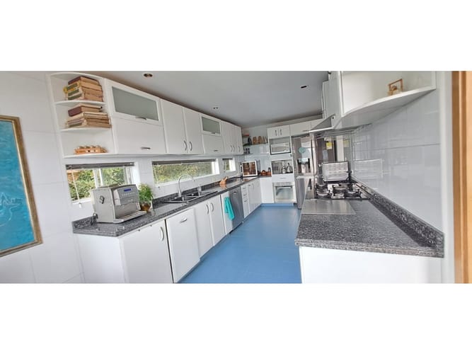 Casa de 4 alcobas en venta en Aposentos, Sopó, 390 m² · foto 11 de 24