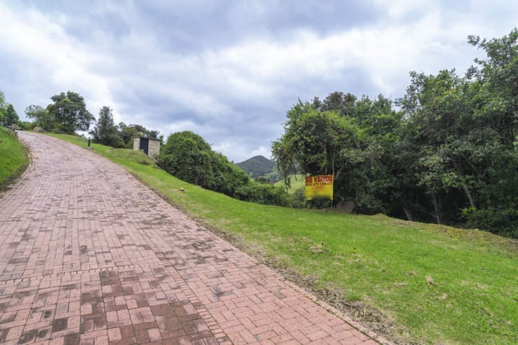 Lote en venta en San Jose De La Concepcion, La Calera, 2040 m² · foto 3 de 20