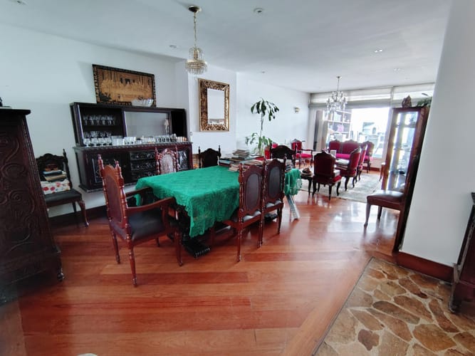 Casa de 4 alcobas en venta en Chicó Alto, Bogotá, 268 m² · foto 3 de 20