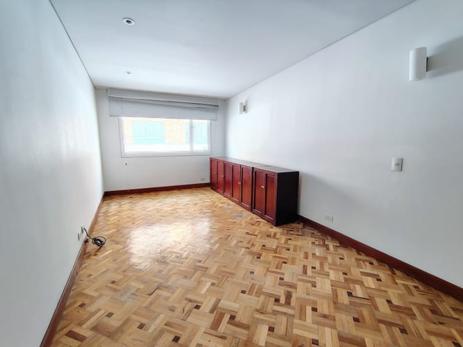 Casa de 4 alcobas en venta en Chicó Alto, Bogotá, 268 m² · foto 13 de 20