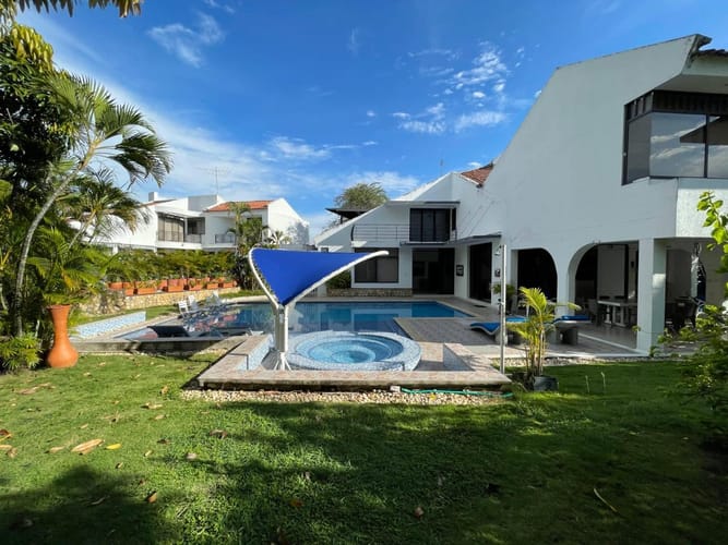 Casa de 6 alcobas en venta en Girardot, Girardot, 1000 m² · foto 3 de 15