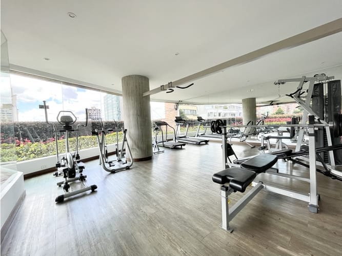 Apartamento de 1 alcoba en venta en Chico, Bogotá, 91 m² · foto 14 de 15