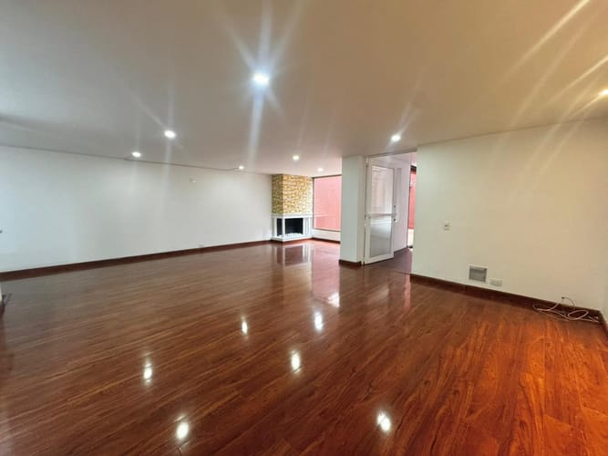 Apartamento de 2 alcobas en venta en Chapinero, Bogotá, 160 m² · foto 13 de 24