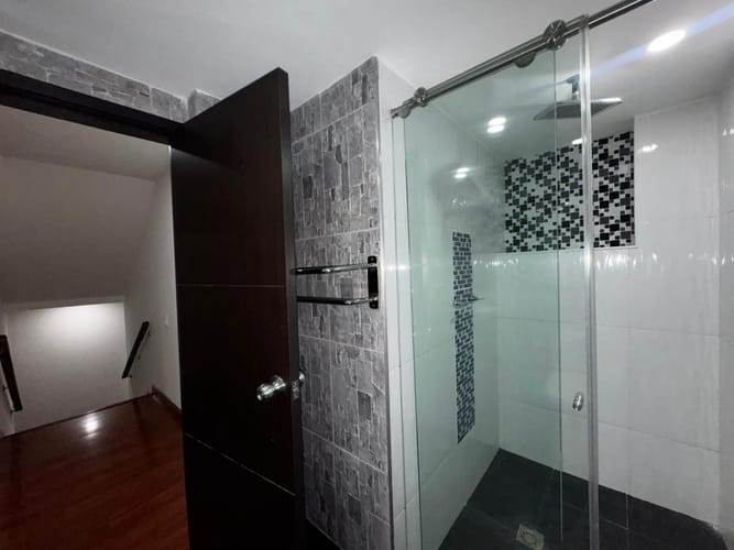 Apartamento de 2 alcobas en venta en Chapinero, Bogotá, 160 m² · foto 23 de 24