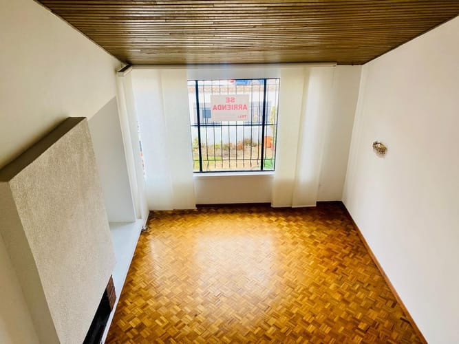 Casa de 4 alcobas en venta en Las Villas, Bogotá, 200 m² · foto 2 de 20