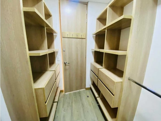 Apartaestudio en arriendo en El Tesoro, Medellín, 67 m² · foto 9 de 16