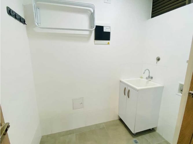 Apartaestudio en arriendo en El Tesoro, Medellín, 67 m² · foto 12 de 16