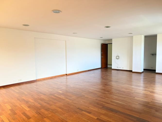 Oficina en venta en Los Naranjos, Medellín, 67 m² · foto 6 de 11