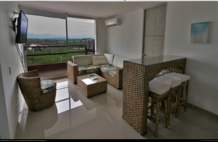 Apartamento de 2 alcobas en venta en Las Palmas, Ricaurte, 55 m² · foto 3 de 14