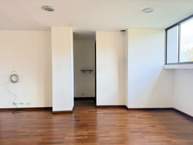 Oficina en venta en Los Naranjos, Medellín, 67 m² · foto 9 de 11