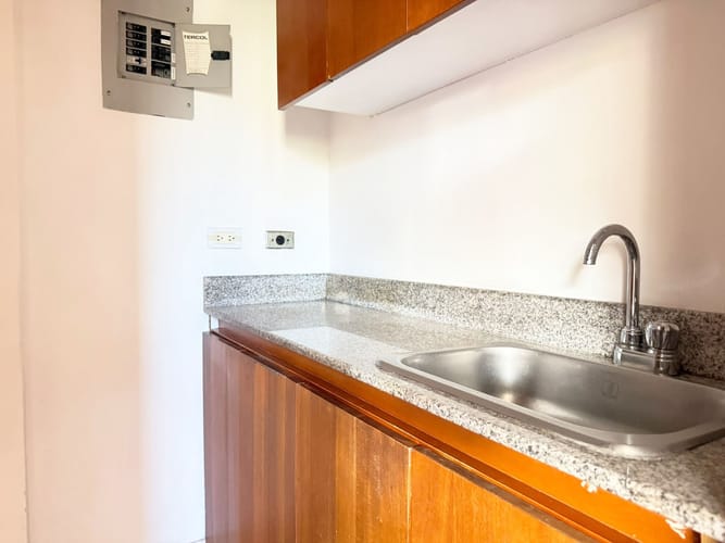 Oficina en venta en Los Naranjos, Medellín, 67 m² · foto 8 de 11