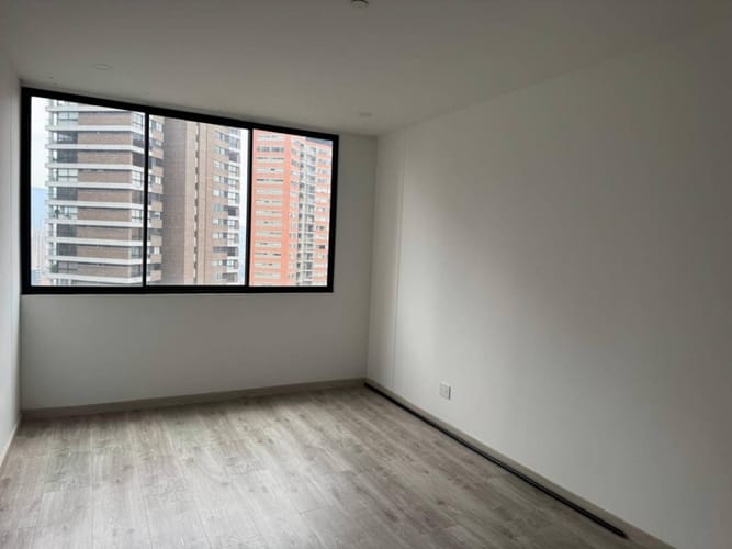 Apartamento de 2 alcobas en arriendo en El Poblado, Medellín, 81 m² · foto 9 de 18