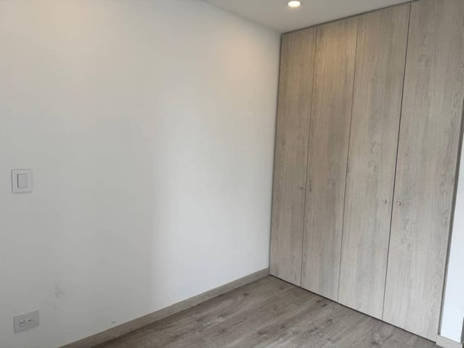 Apartamento de 2 alcobas en arriendo en El Poblado, Medellín, 81 m² · foto 14 de 18