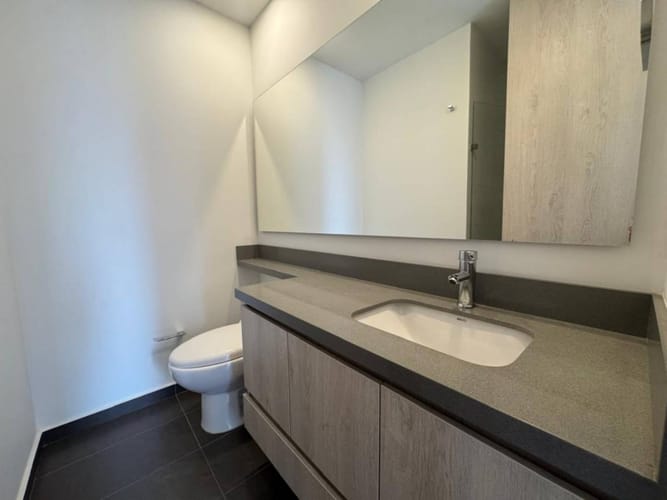 Apartamento de 2 alcobas en arriendo en El Poblado, Medellín, 81 m² · foto 17 de 18