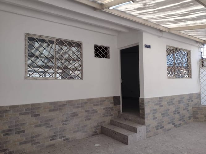 Casa de 4 alcobas en arriendo en Aranzoque, Floridablanca, 129 m² · foto 4 de 24
