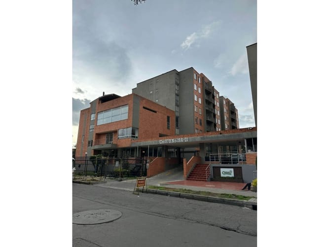 Apartamento de 3 alcobas en venta en Fontibon, Bogotá, 81 m² · foto 12 de 16