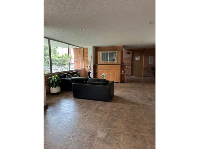 Apartamento de 3 alcobas en venta en Fontibon, Bogotá, 81 m² · foto 13 de 16