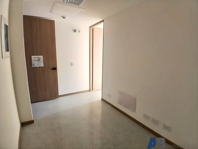 Oficina en arriendo en San Diego, Medellín, 30 m² · foto 2 de 11