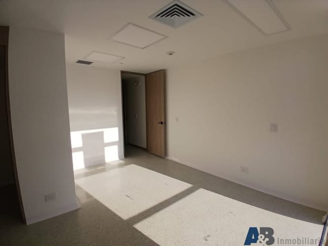 Oficina en arriendo en San Diego, Medellín, 30 m² · foto 7 de 11