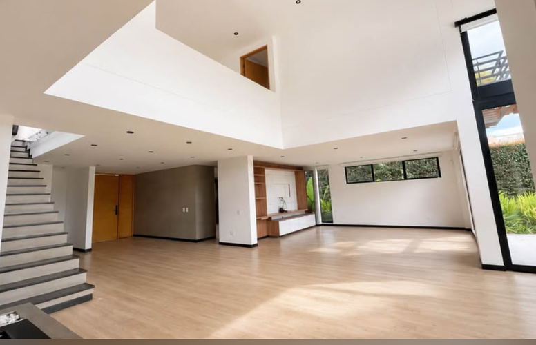 Casa de 4 alcobas en venta en Samaria, Chía, 1000 m² · foto 2 de 22