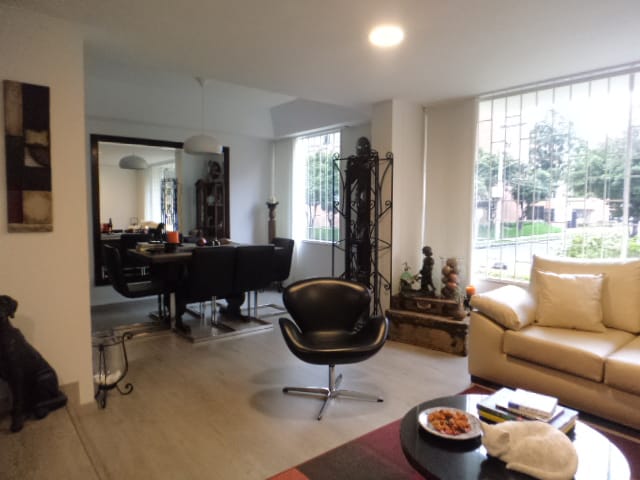 Apartamento en venta en Santa Barbara, Bogotá · foto 3 de 24