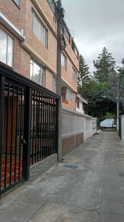 Apartamento de 3 alcobas en venta en Engativá, Bogotá, 69 m² · foto 3 de 15