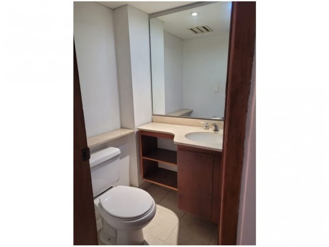 Apartamento de 3 alcobas en venta en El Poblado, Medellín, 174 m² · foto 13 de 17