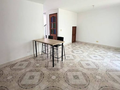 Casa de 5 alcobas en arriendo en El Porvenir, Rionegro, 150 m² · foto 3 de 24