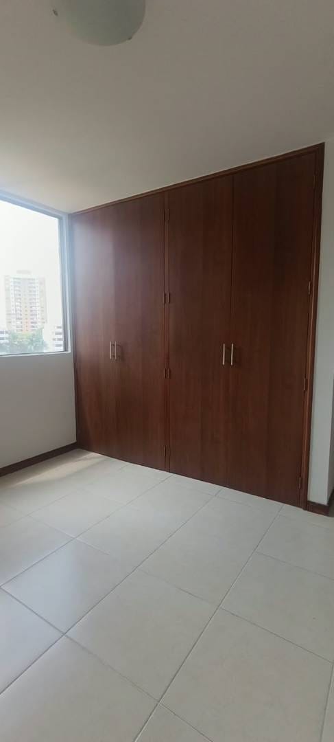 Apartamento de 3 alcobas en arriendo en Los Naranjos, Medellín, 120 m² · foto 17 de 24