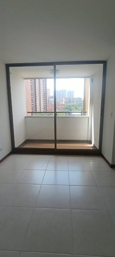 Apartamento de 3 alcobas en arriendo en Los Naranjos, Medellín, 120 m² · foto 20 de 24