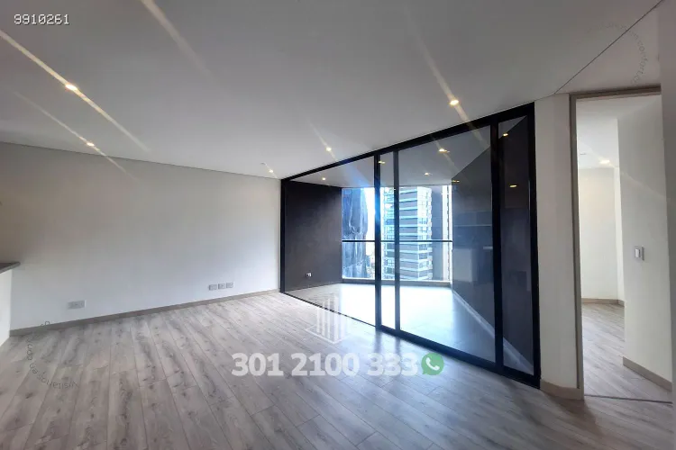 Apartamento de 2 alcobas en arriendo en Altos Del Poblado, Medellín, 82 m² · foto 2 de 24
