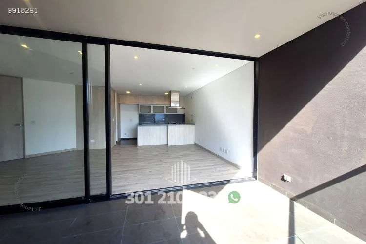 Apartamento de 2 alcobas en arriendo en Altos Del Poblado, Medellín, 82 m² · foto 4 de 24