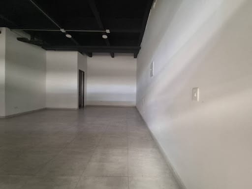 Local en arriendo en Centro, Itagüí, 38 m² · foto 2 de 4
