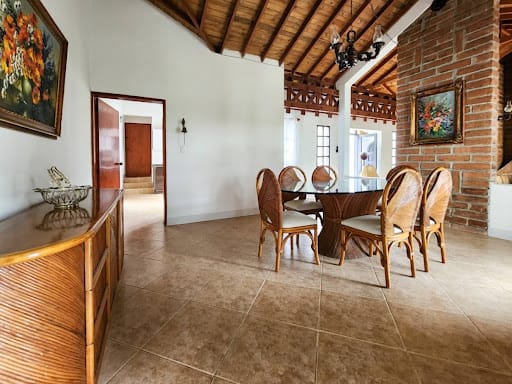Casa de 4 alcobas en arriendo en Los Salados, El Retiro, 320 m² · foto 3 de 20