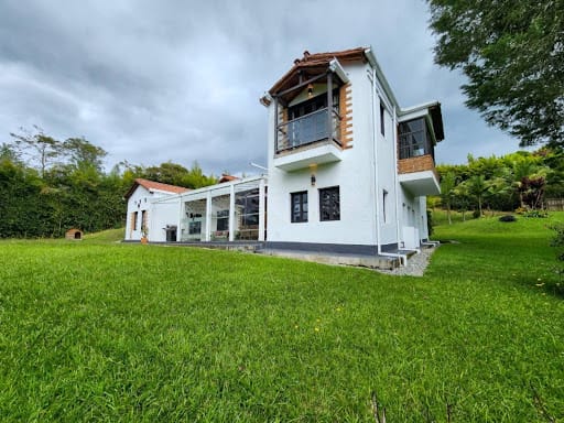Casa de 4 alcobas en arriendo en Los Salados, El Retiro, 320 m² · foto 18 de 20