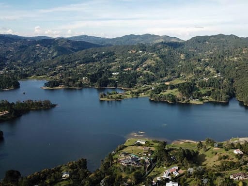 Casa de 4 alcobas en arriendo en Los Salados, El Retiro, 320 m² · foto 19 de 20